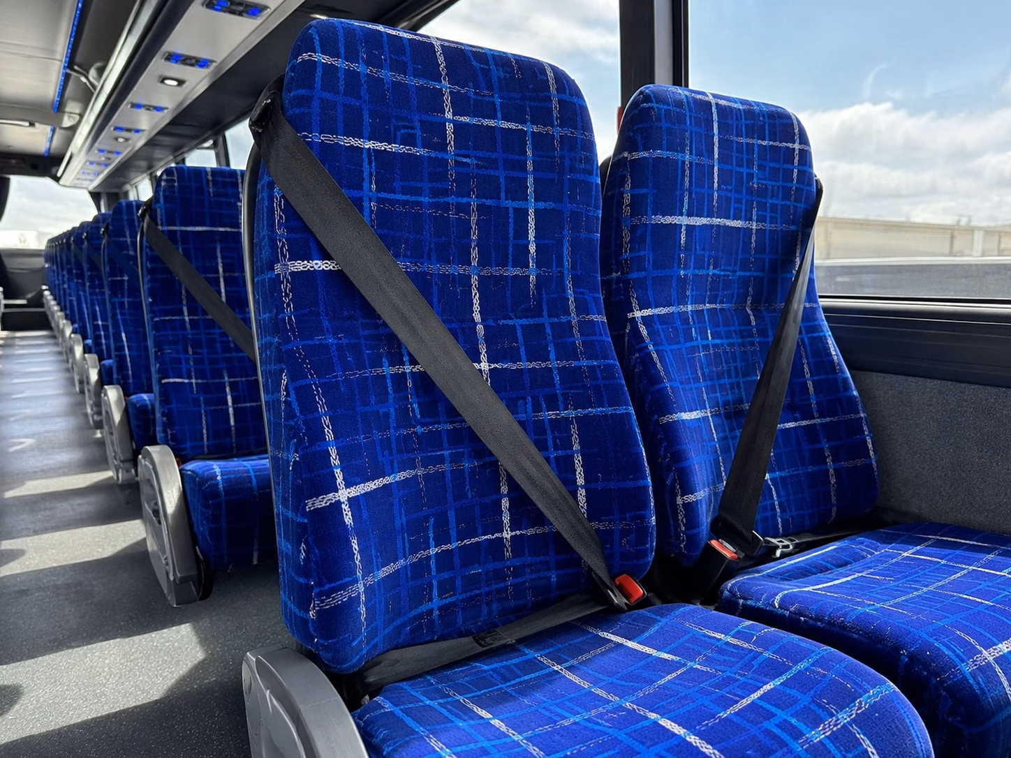 sandy springs groups heading to georgia s most popular destinations rely on charter bus rentals